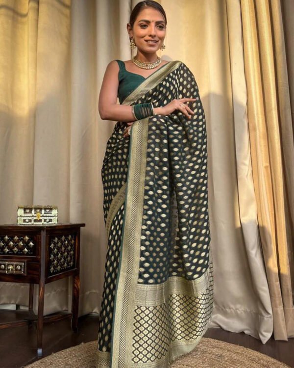 Beautiful Green Color Banarasi Jacquard Weaving Saree