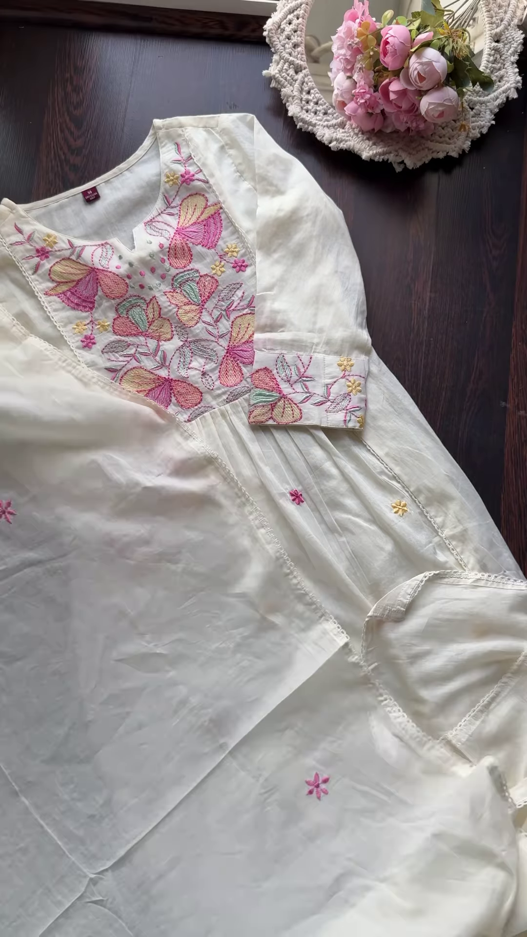 Sunlit Bloom Embroidered Cotton Kurta Set - Image 2