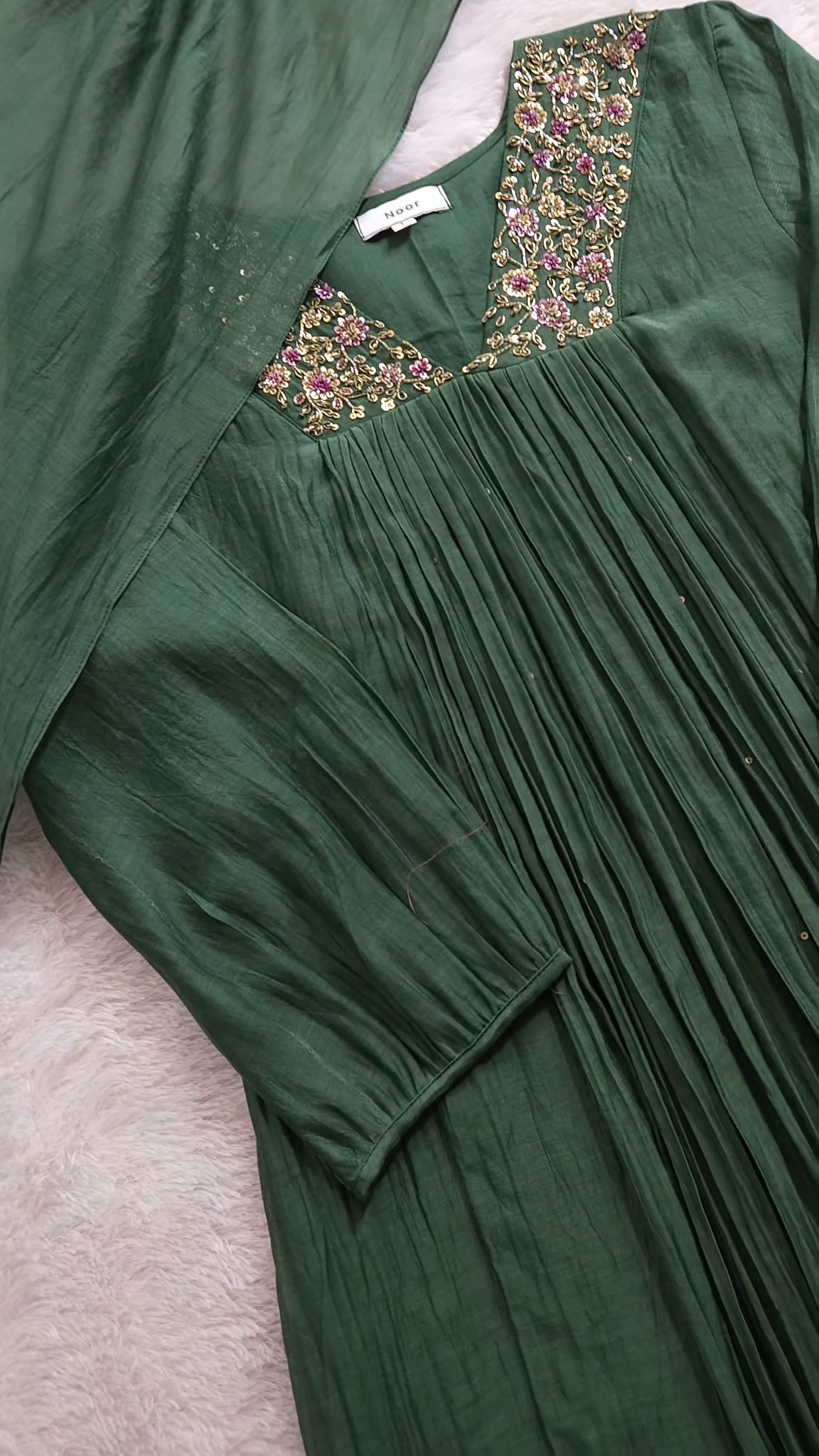 Elegant Embroidered Pleated Kurta Set - Image 3