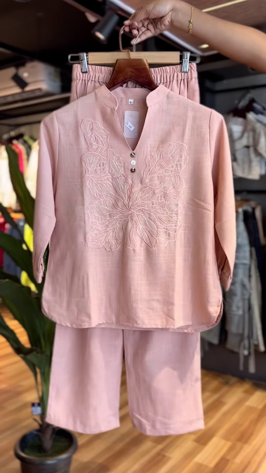 Chic Embroidered Cotton Co-Ord Set – Blush Pink