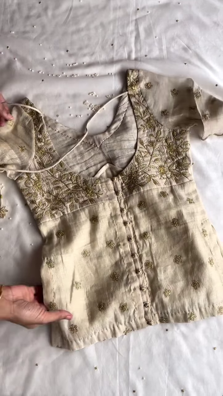 Elegant Ivory Hand-Embroidered Organza Lehenga Set - Image 4