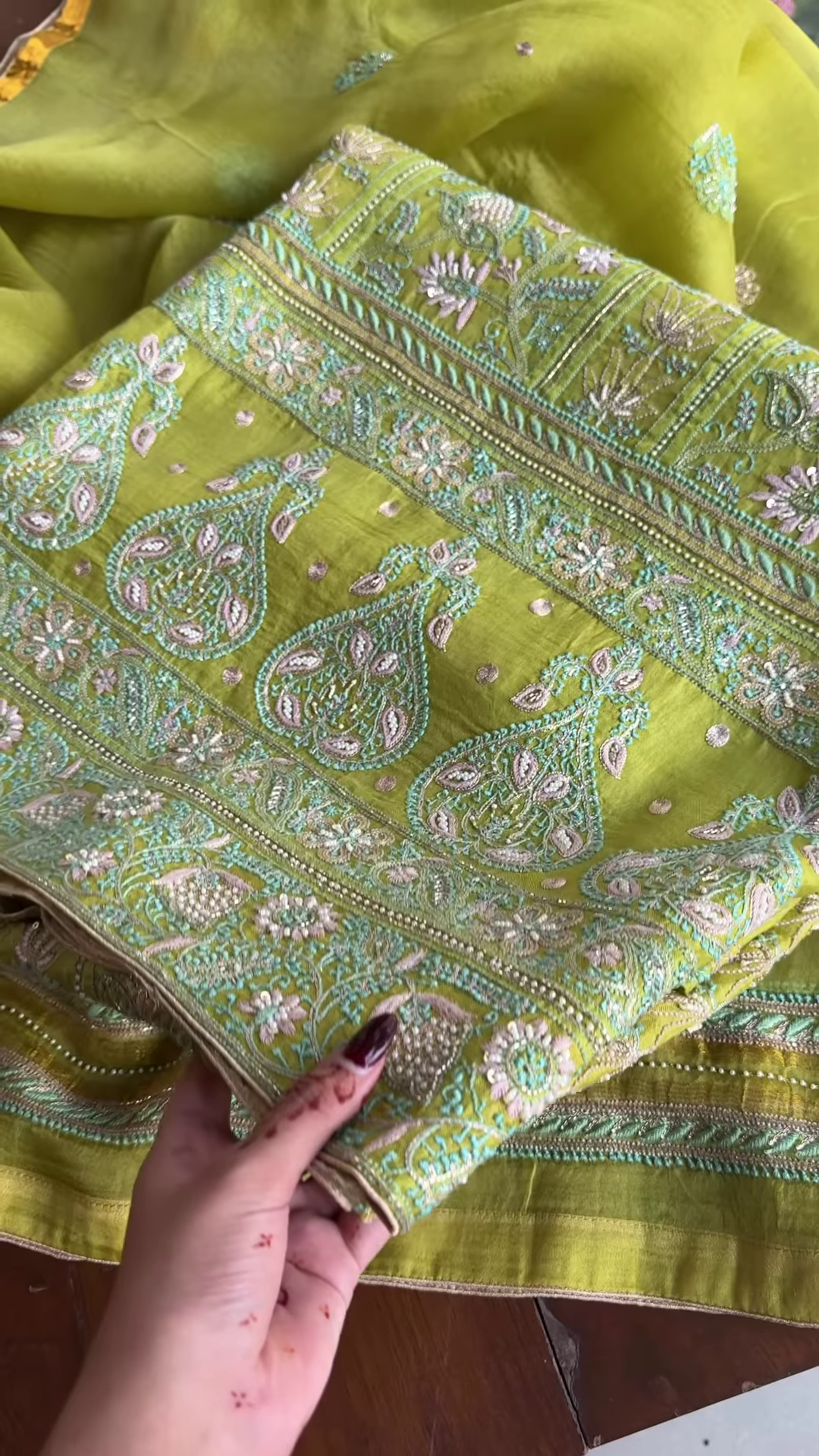 Zarqa Lime Olive Hand-Embroidered Silk Suit with Paisley Motifs - Image 4