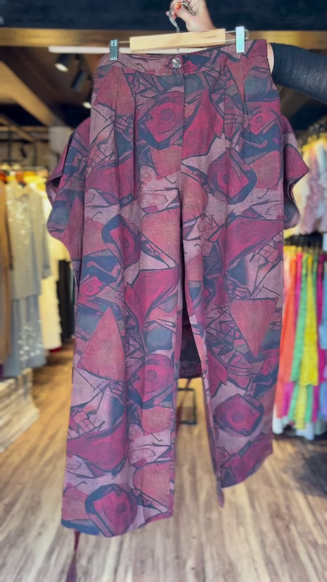 Abstract Print Co-ord Set for Women - Stylish Shirt and Shorts Combo - Casual Chic Outfit - Image 2