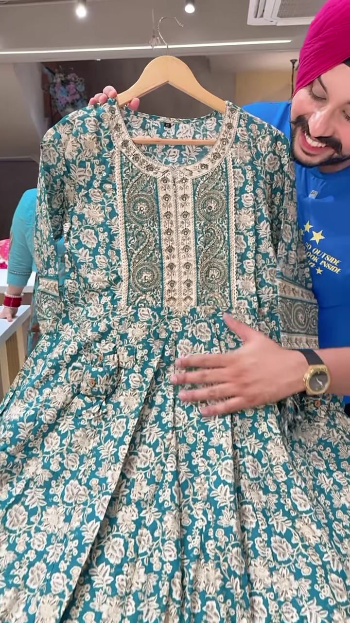 Women’s Teal Embroidered Long Kurti with Beige Floral & Paisley Motifs – Ethnicwear Portrait Piece for Seasonal Styling - Image 2