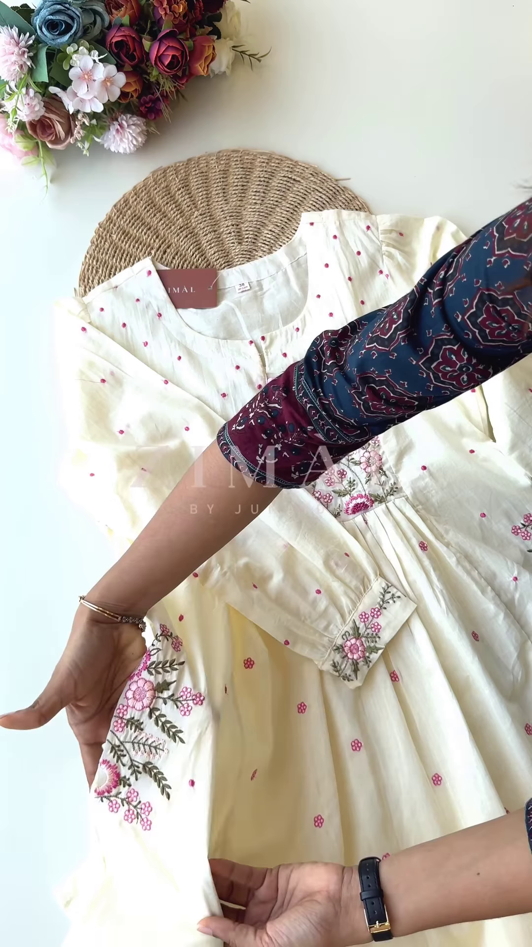 Women’s Light Green Floral Embroidered Long Kurti – Pastel Ethnicwear with White-Pink Motifs & Sleeve Detailing - Image 9