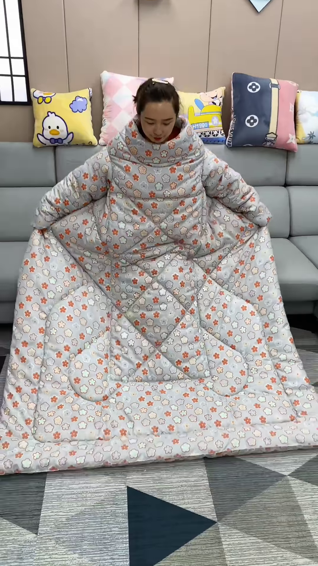 Cozy Wearable Blanket Quilt – Snuggle, Lounge, and Nap in Cloud‑Soft Comfort 💤🧸 - Image 2