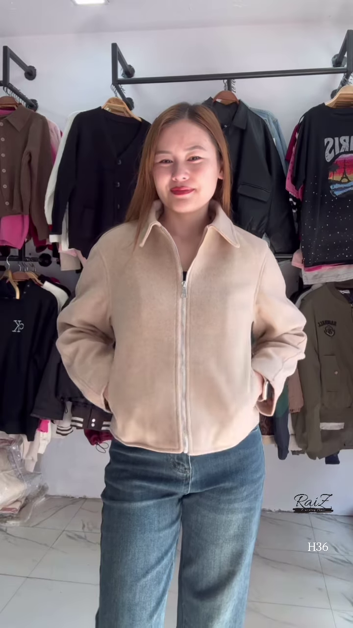 Minimalist Zip-Up Jacket – Cozy, Clean, and Effortlessly Chic ✨🧥 - Image 2