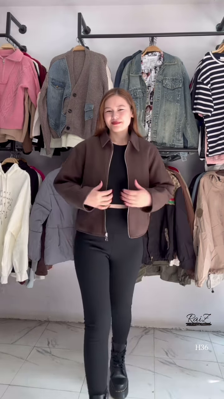 Minimalist Zip-Up Jacket – Cozy, Clean, and Effortlessly Chic ✨🧥 - Image 4