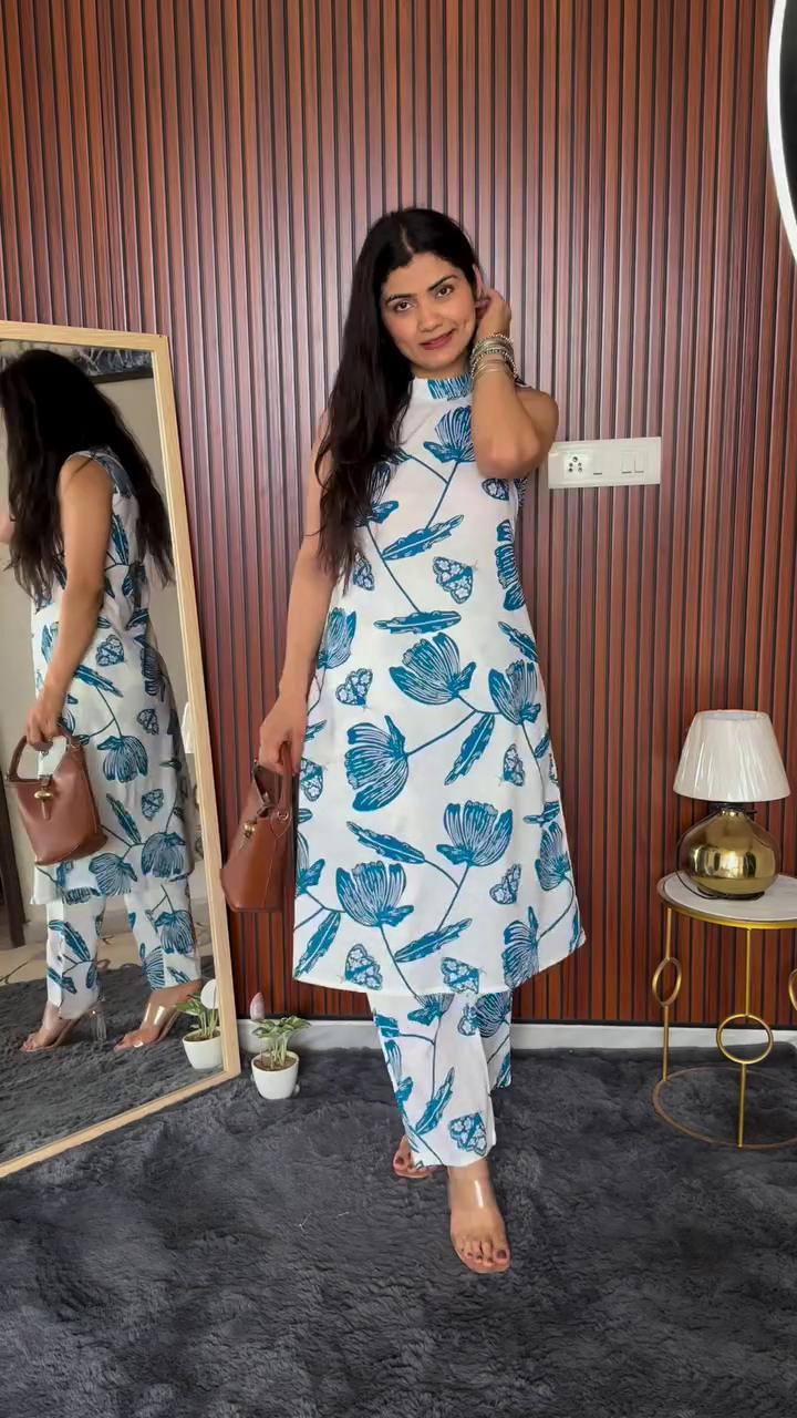 Crimson Red Kurta Set with Printed Ethnic Jacket - Image 3