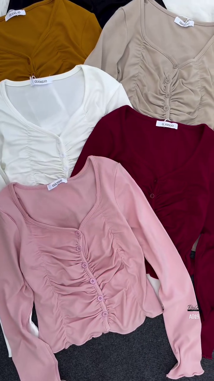 Women’s Ruched Button-Front Long Sleeve Crop Top - Image 3