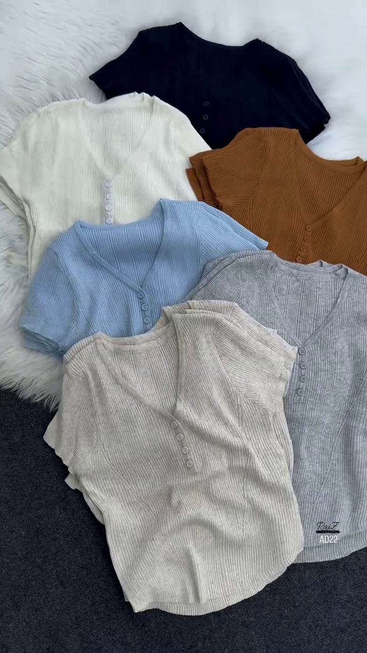 Women’s Ribbed Button-Down Short Sleeve Top