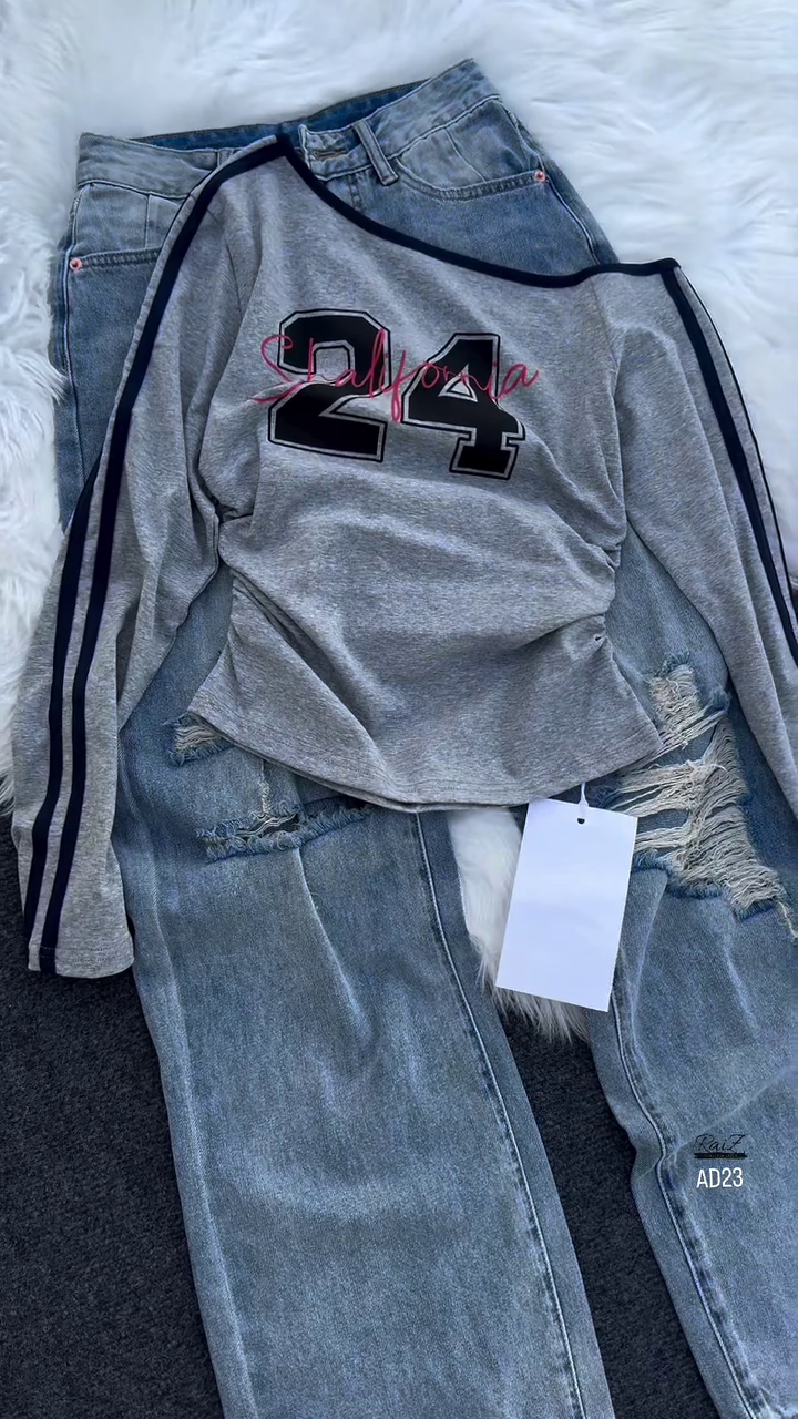 Women’s Long Sleeve Graphic Stripe Sports Top - Image 4