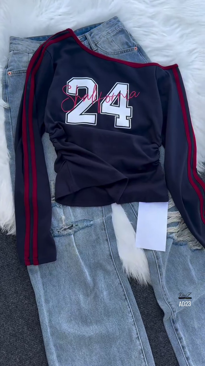 Women’s Long Sleeve Graphic Stripe Sports Top - Image 5