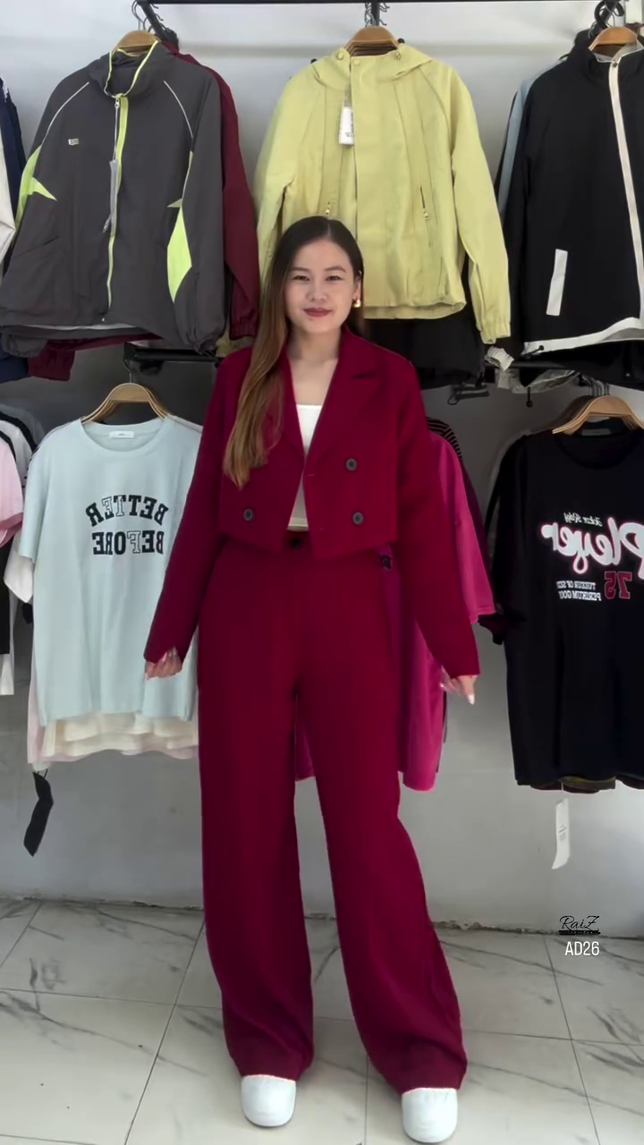 Women’s Classic White Cropped Blazer & High-Waist Pant Set - Image 2