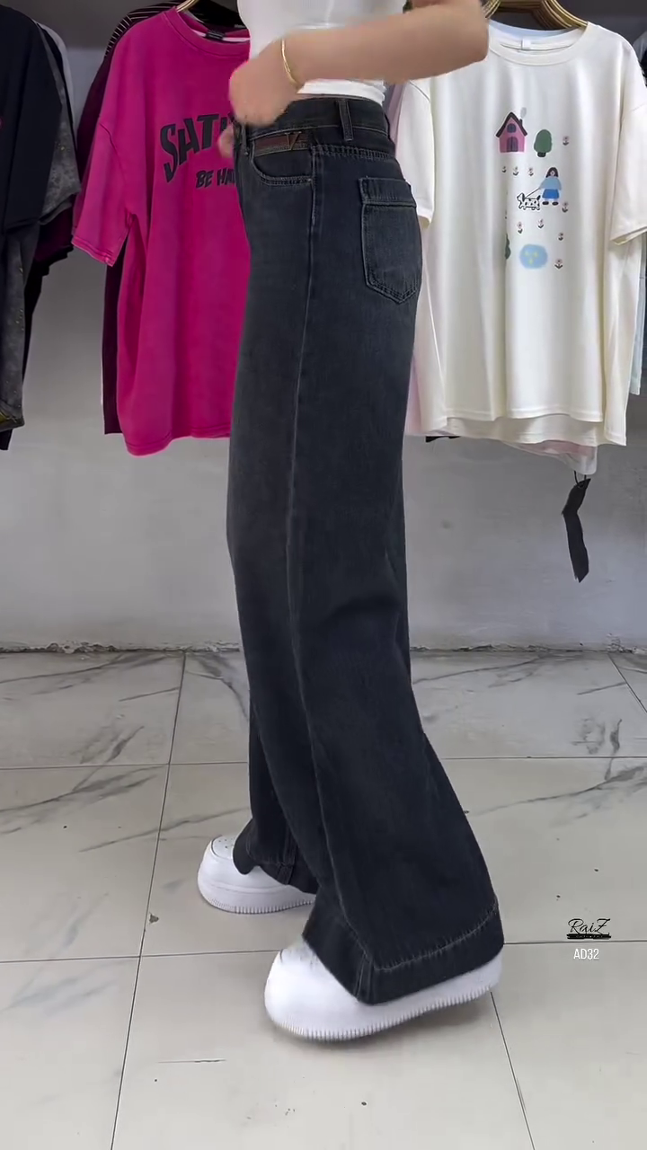 Women’s Ultra-Wide Leg High-Waisted Jeans – Classic Indigo - Image 2