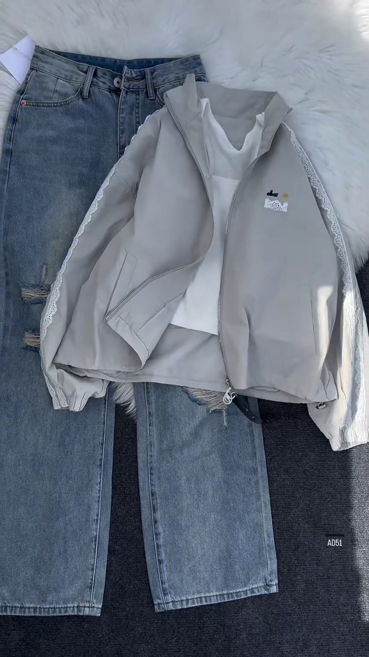 Cream Zip-Up Hoodie & Light Wash Jeans Set - Image 2