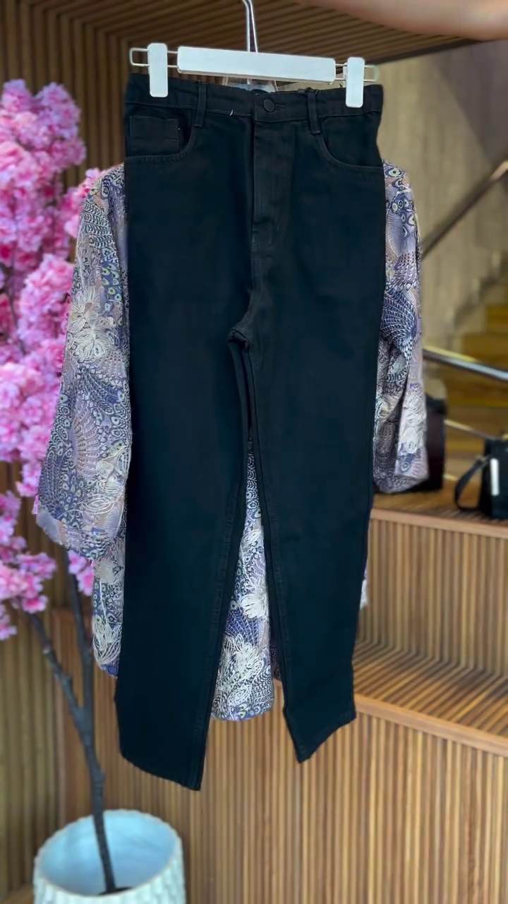 Swirl Bloom Blouse & Noir Base Pants - Image 2