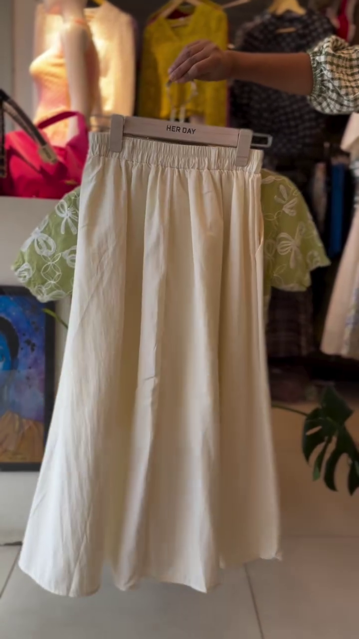 Embroidered Organza Top & Flowy Skirt Co-Ord Set - Image 2