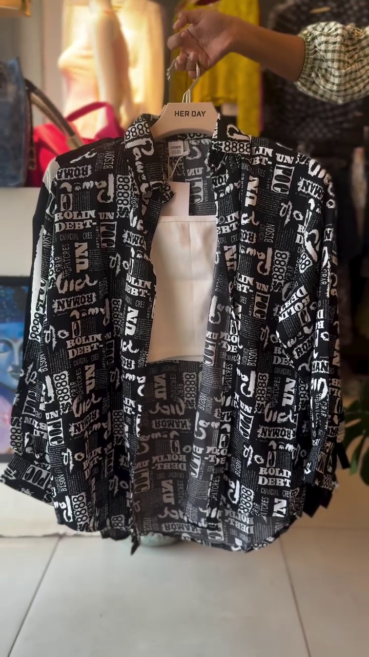 BLACK & WHITE ABSTRACT BRUSHSTROKE SHIRT - Image 2