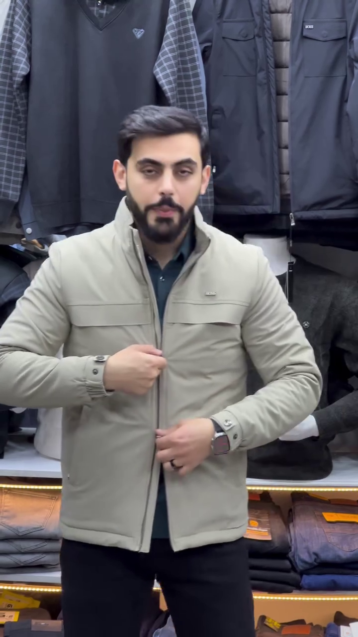 LIGHT BEIGE ZIP-UP JACKET WITH LOGO DETAIL