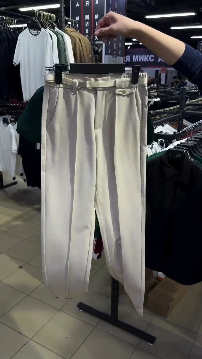 Contemporary Minimalist Knit Top & Trouser Ensemble – Available in Forest Green & Cream - Image 3