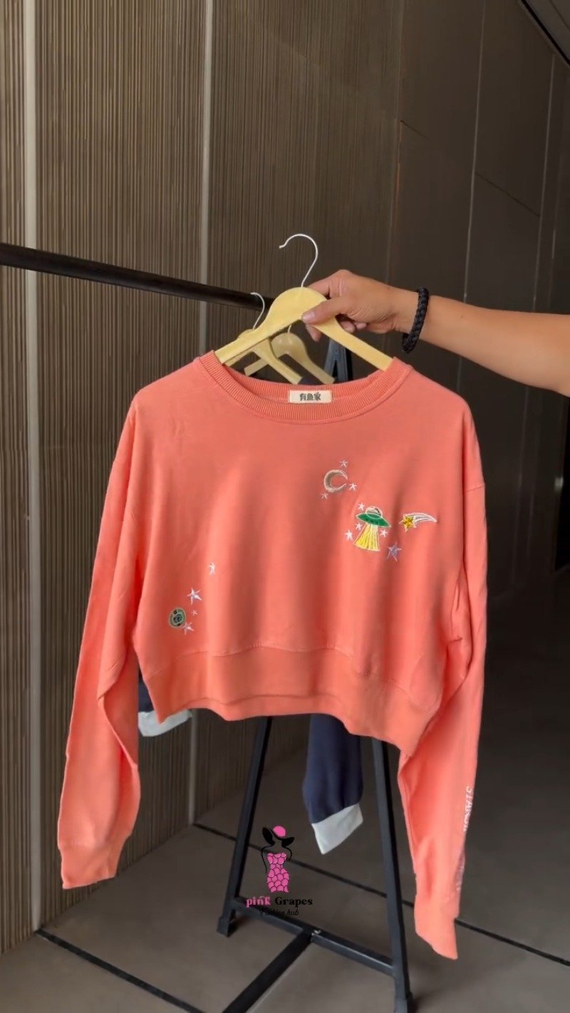 Versatile Street-Style Graphic Crop Hoodies and Sweatshirts – Available in Black, Pink, Grey, Lime Green & Blue - Image 12