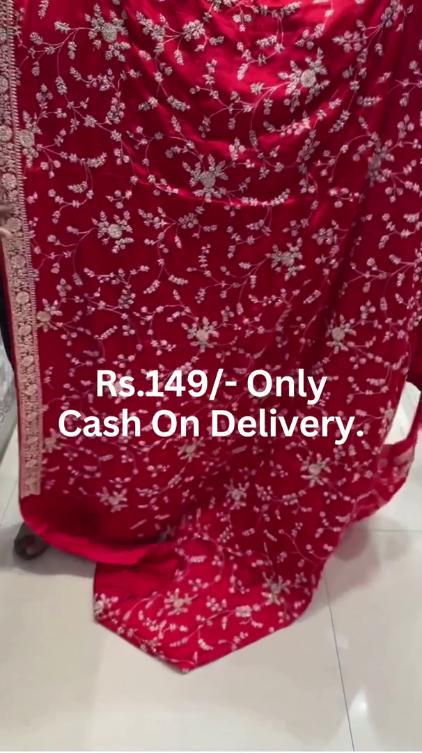 Scarlet Majesty: Intricately Embroidered Zardosi Festive Saree - Image 4
